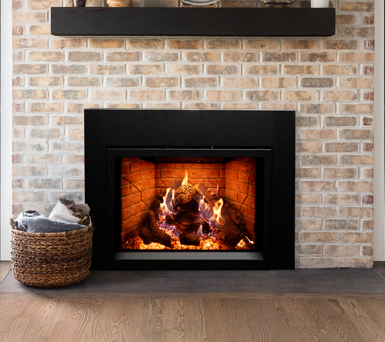 Empire Rainier 34" Intermittent Pilot Control With On/Off Switch, Natural Gas Direct Vent Fireplace Insert